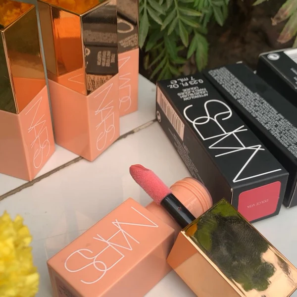 01A6AD64-8A5F-44C5-9D1E-54C5C7BC8504