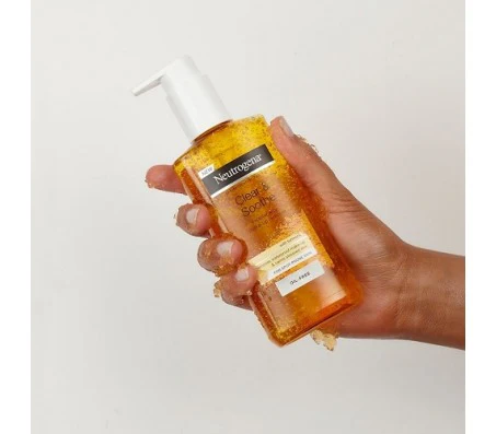 neutrogena-clear-soothe-jelly-micellar-make-up-remover-453×397